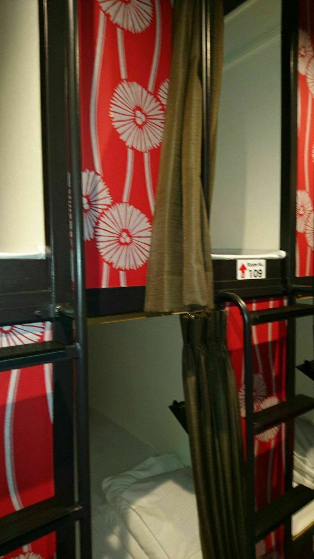 Capsule Hotel Hatagoya Tokyo Eksteriør billede
