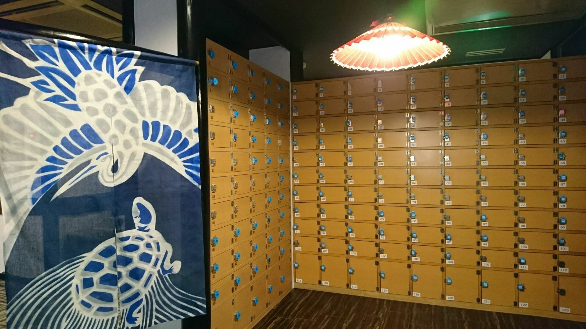 Capsule Hotel Hatagoya Tokyo Eksteriør billede